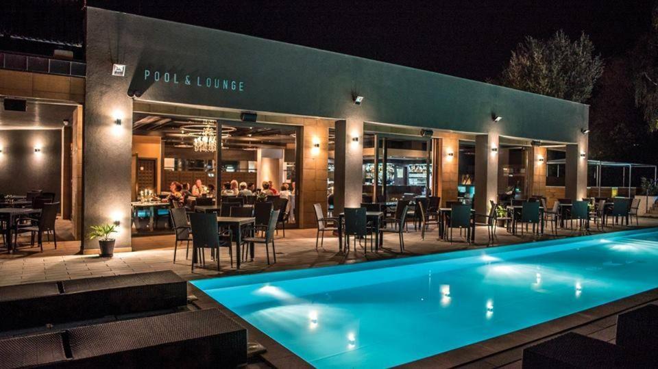 Player'S Pool&Rooms 본보야크바세기 외부 사진
